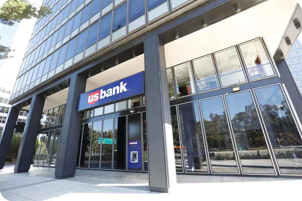 Photo of U.S. Bank sign on an office building
