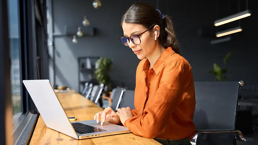 a women working on her laptop